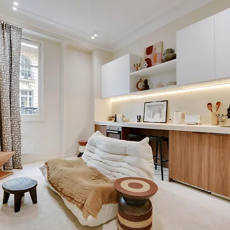 Le Petit Luxe Parisien * Paříž